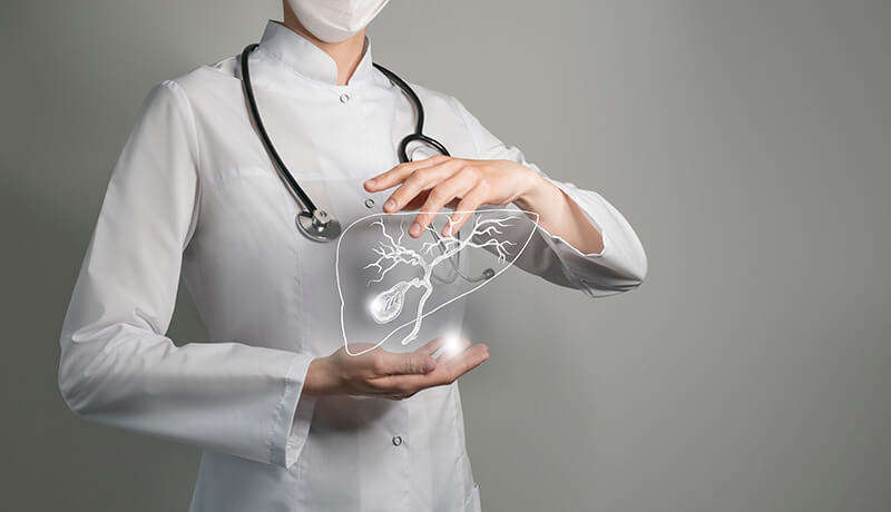 Doctor holding a virtual gall bladder and is going to exaplin for Abdominal abscesses