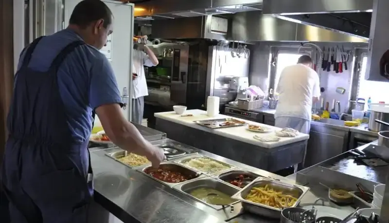 Ship's cooking